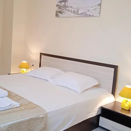 Apartment в непосредствена близост до плажа Iii