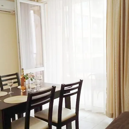 в непосредствена близост до плажа Iii Apartmán *