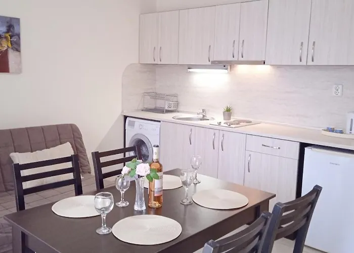 в непосредствена близост до плажа Iii شقة